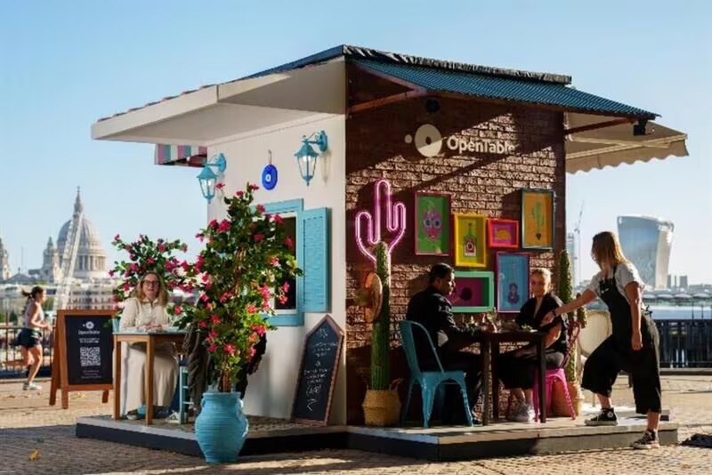 This Tiny Pop-Up Kitchen Is Drawing Bigger Crowds Than Michelin-Star Restaurants