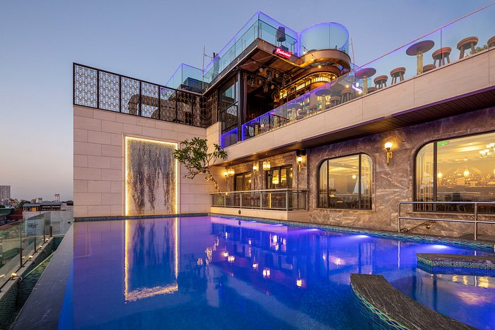 How to Live Like a Celebrity for a Weekend Without Spending a Fortune — The Insider’s Guide (2025) image 127 Velvet Voyage