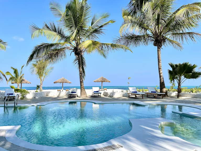 The One Luxury Travel Mistake Even Savvy Americans Keep Making (And How to Avoid It) image 130 Velvet Voyage