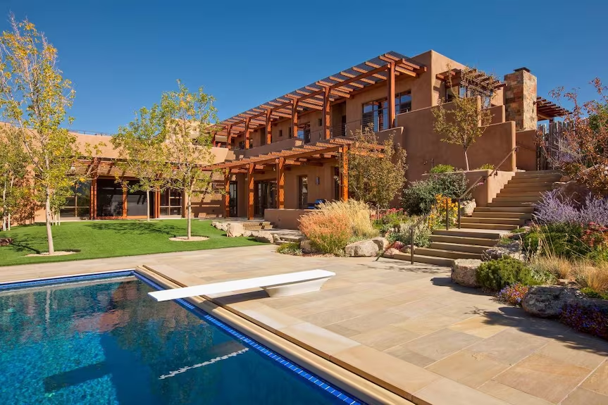 You’ll Never Guess Which U.S. City Just Became the Luxury-Travel Secret of the Wealthy